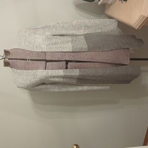 Elegant Gray Women's Cardigan